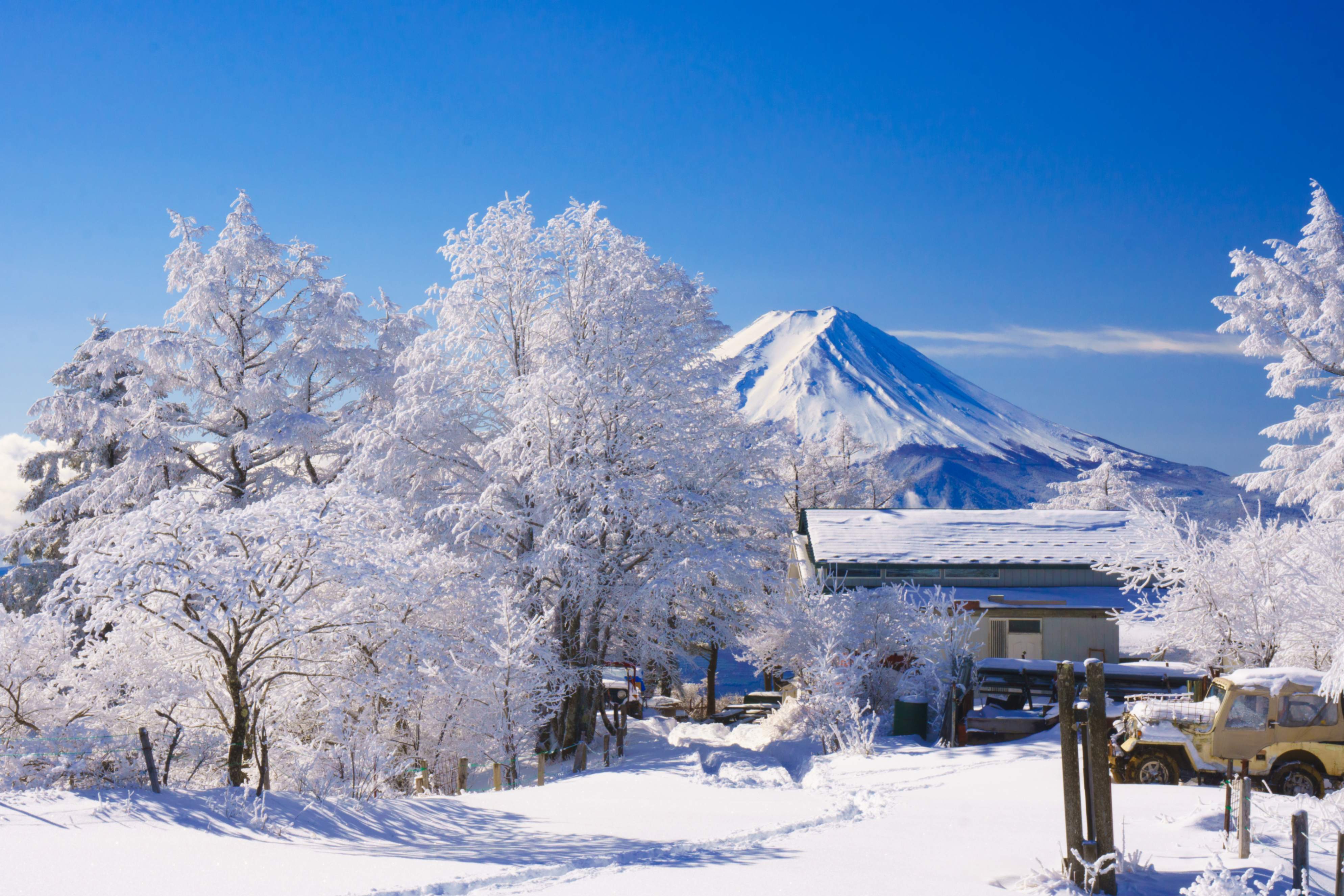 三養荘 三ツ峠山荘